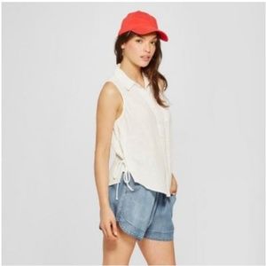 Universal Thread Women’s Side Tie Button Front Tan